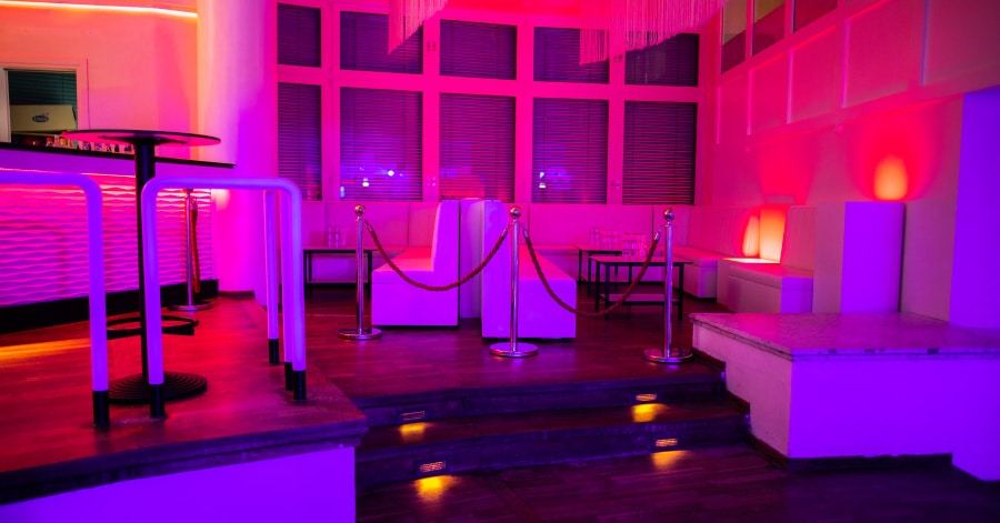 Paris Lounge